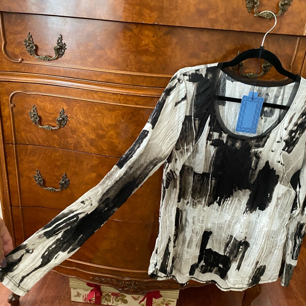 Long sleeve shirt